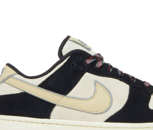 NIKE WMNS DUNK LOW LX BLACK SUEDE ナイキ ウィメンズ ダンク