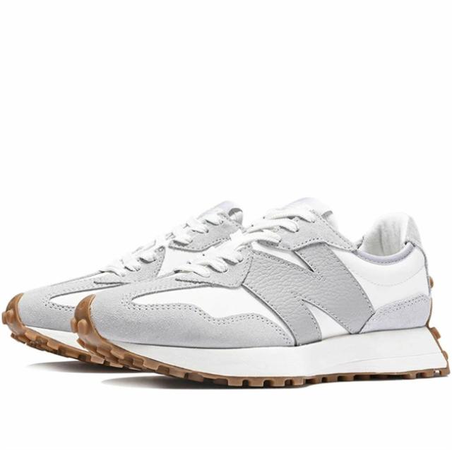New Balance ニューバランス レディース スニーカー グレー WS327NKC　カジュアル シンプル シューズ 靴 軽量 ランニング ウォーキング 通勤 通学 部活 普段履き その他スニーカー