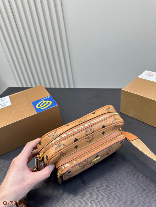 Maru様専用 MCM ボディバッグ ヴィセトス クラシック〉クロスボディ