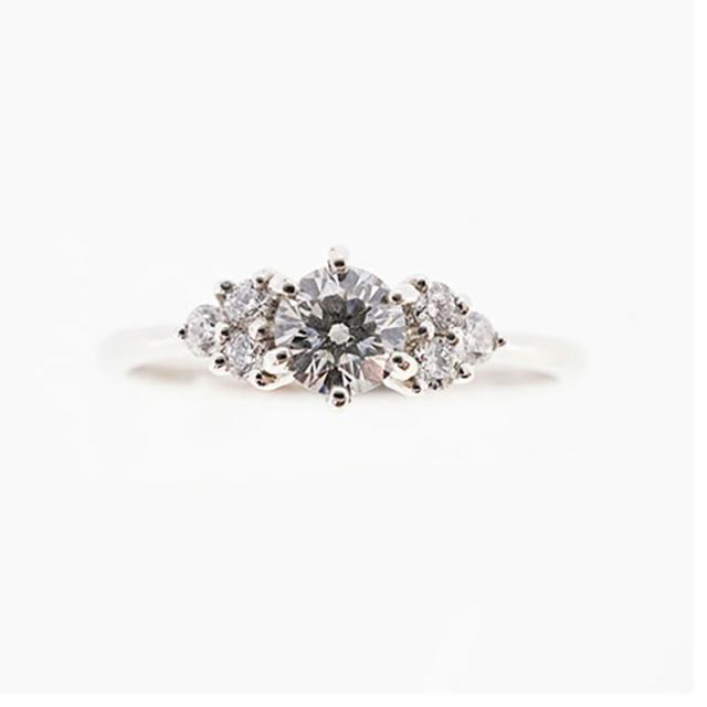 【ju329】 リング Pt900 プラチナ ダイヤモンド 0.241ct/0.10ct 11.5号 未使用【中古】レディース_1