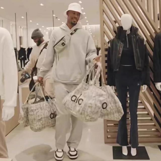 alo Yoga アイコニックショッパートート バッグ グレー ダイダイ