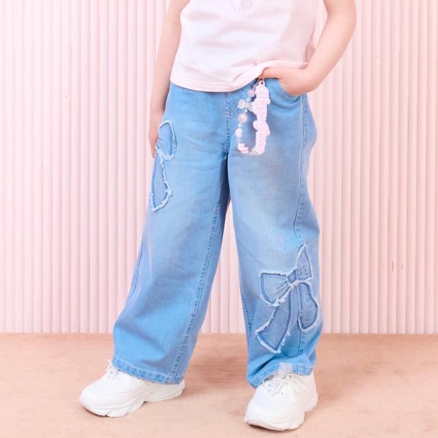 メゾピアノ(mezzo piano)リボンアップリケ　デニムパンツ【接触冷感】