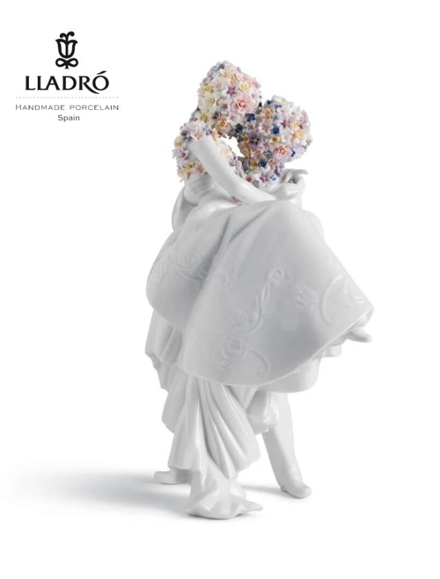 LOVE 花ひらく LLADRO リヤドロ  置物 オブジェ インテリア 人形 磁器 かわいい おしゃれ スペイン プレゼント 玄関 お祝い 新築 開業 癒し リビング 寝室 事務所 オフィス 【正規品】 01007232