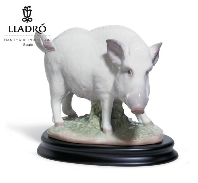The Boar  LLADRO リヤドロ  置物 猪 イノシシ オブジェ インテリア 人形 磁器 おしゃれ スペイン プレゼント 玄関 お祝い 新築 開業 癒し リビング 寝室 事務所 オフィス 【正規品】01008054