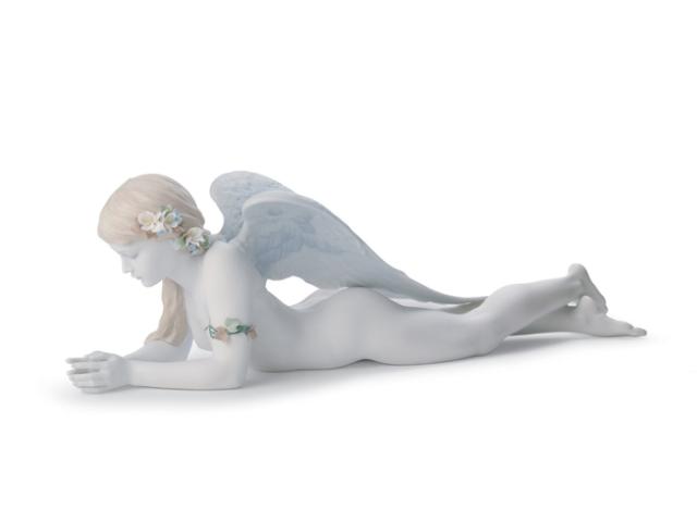 優美な天使  LLADRO リヤドロ  置物 インテリア 人形 磁器 かわいい おしゃれ スペイン プレゼント 玄関 お祝い 新築 開業 癒し リビング 寝室 事務所 オフィス 【正規品】 01008438