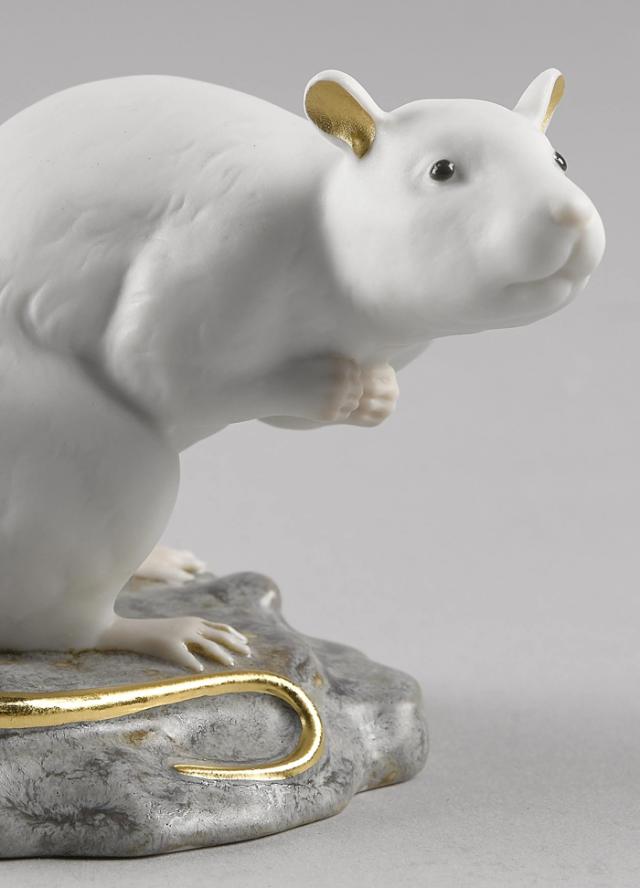 The Rat 小 LLADRO リヤドロ  置物 ネズミ 鼠 オブジェ インテリア 人形 磁器 おしゃれ スペイン プレゼント 玄関 お祝い 新築 開業 癒し リビング 寝室 事務所 オフィス 【正規品】01009123