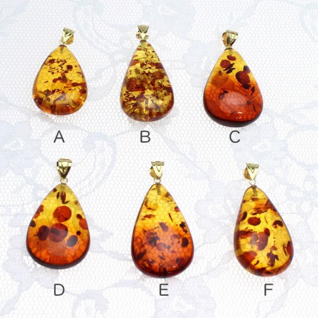 琥珀 ペンダントトップ バチカン K18 こはく コハク アンバー