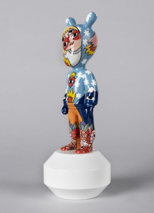 The Guest by Ricardo Cavolo  小  LLADRO 【正規品】リヤドロ フィギュリン  01007748  リカルド・カヴォロ おしゃれ ハイポーセリン 磁器 人形 置物 インテリア 保証  玄関 新築 お祝い 寝室 リビング  コラボ作品
