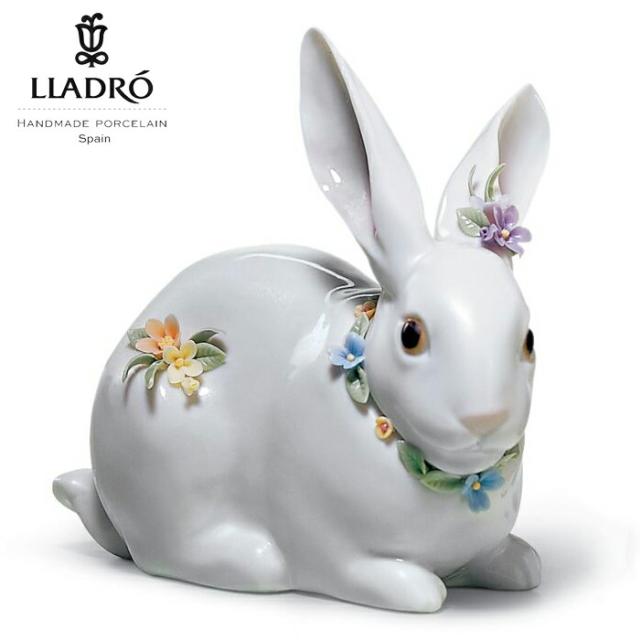 リヤドロ 『花飾りの白うさぎ』フィギュリン リヤドロ 『花飾りの白うさぎ』フィギュリン