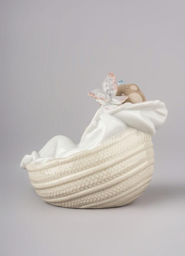 リヤドロ 乳母車　赤ちゃん　女性　婦人　フィギュリン　陶器人形　置物 私の夢 LLADRO 【正規品】リヤドロ 赤ちゃん 女の子 女 フィギュリン