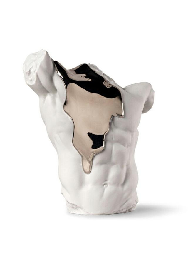 エターナル・フルーイディティ - 男 01009730 LLADRO リヤドロ リアル 置物 オブジェ インテリア 人形 磁器 かわいい スペイン プレゼント 玄関 お祝い 新築 開業 癒し リビング 寝室 事務所 オフィス 【正規品】