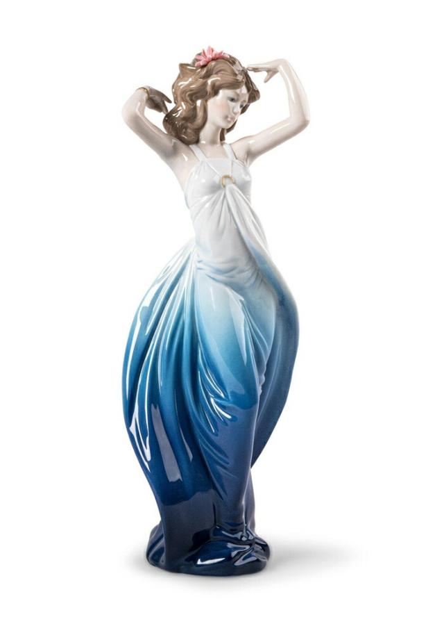 天の精霊 LLADRO リヤドロ 置物 オブジェ インテリア 人形 磁器 かわいい おしゃれ スペイン プレゼント 玄関 お祝い 新築 開業 癒し リビング 寝室 事務所 オフィス 【正規品】 01008999