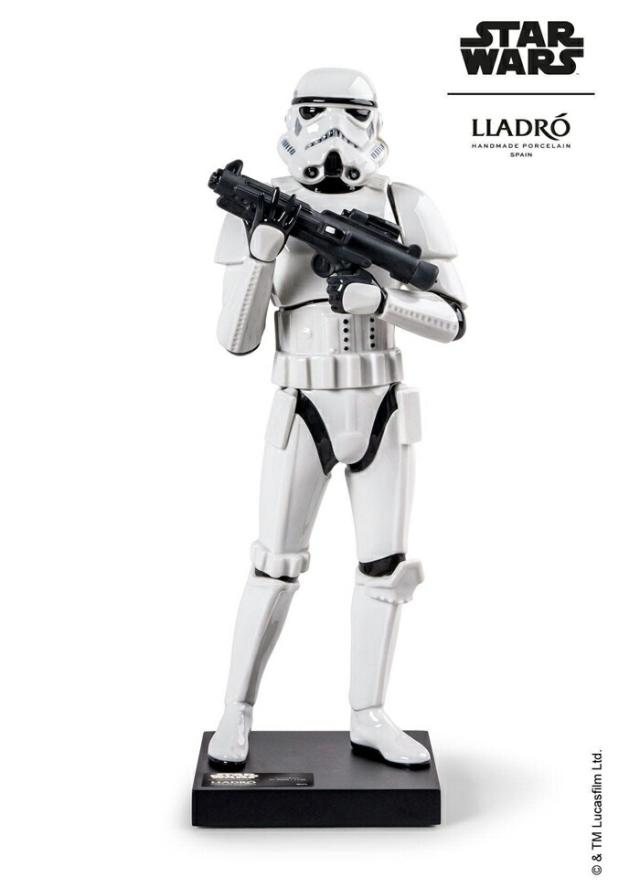 ストームトルーパーII  STAR WARS  限定品 スターウォーズ LLADRO リヤドロ  置物 人形 フィギュリン オブジェ インテリア 磁器 リアル スペイン プレゼント 結婚 お祝い 新築 開業 リビング 寝室 事務所  【正規品】01009765