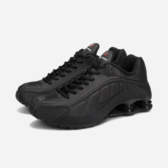 NIKE WMNS SHOX R4 ナイキ ウィメンズ ショックス R4 メンズ レディース BLACK/BLACK/BLACK/MAX ORANGE ブラック AR3565-004