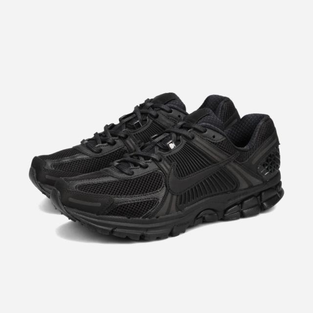 NIKE ZOOM VOMERO 5 ナイキ ズーム ボメロ 5 メンズ BLACK/BLACK ブラック BV1358-003