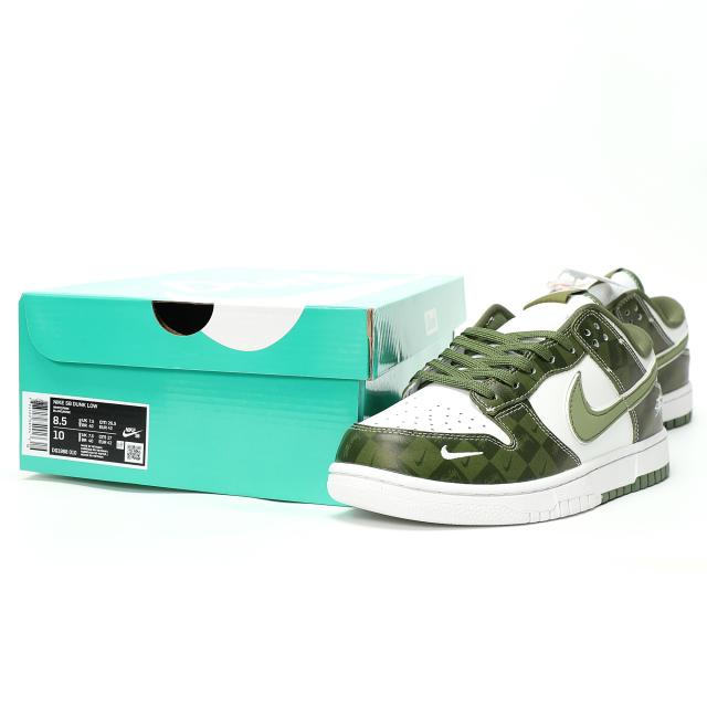 スケートシューズ St?ssy Nike コラボ SB Dunk Low By You カスタム オフホワイト ダークグリーン 刺繍ロゴ DG1988-010 レトロSP