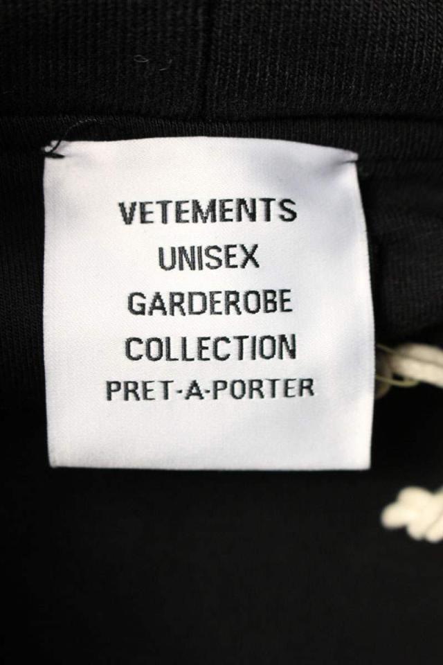 ヴェトモン サイズ:XS UA66HD600BW オーバルロゴクロップドパーカー