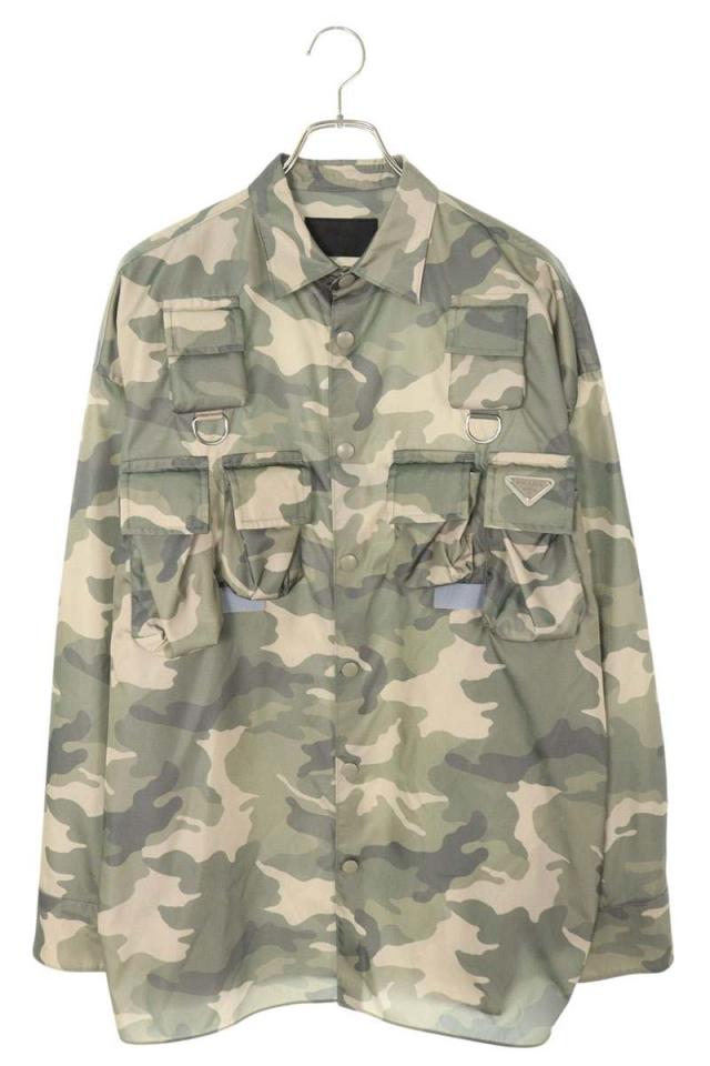 プラダ サイズ:M SC773 S232 143M ロゴプレート付きカモフラ柄ナイロンブルゾン 中古 OM10