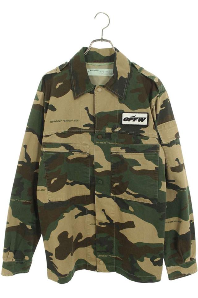 オフホワイト サイズ:M  OMGA063E18A30003 バックロゴ刺繍パッチワークカモフラシャツブルゾン 中古 BS99