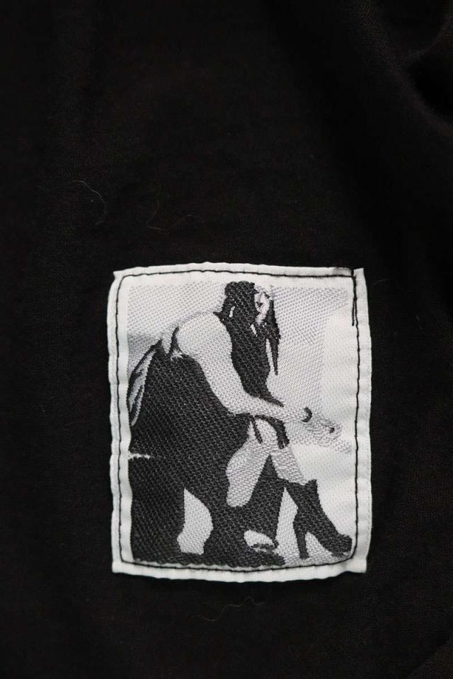 ダークシャドウ サイズ:XS 25SS DU01E3158-BHDSD TARP T デストロイ