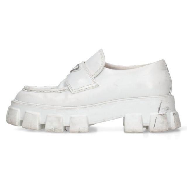 プラダ サイズ:8.5  2DE129 モノリス三角プレートロゴシューズ 中古 SS13