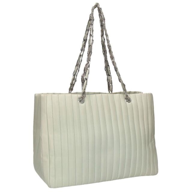 シャネル   ニューマドモアゼル ラムスキンチェーントートバッグ 中古 BS99 シャネル ニューマドモアゼル ラムスキンチェーントートバッグ 中古 BS99