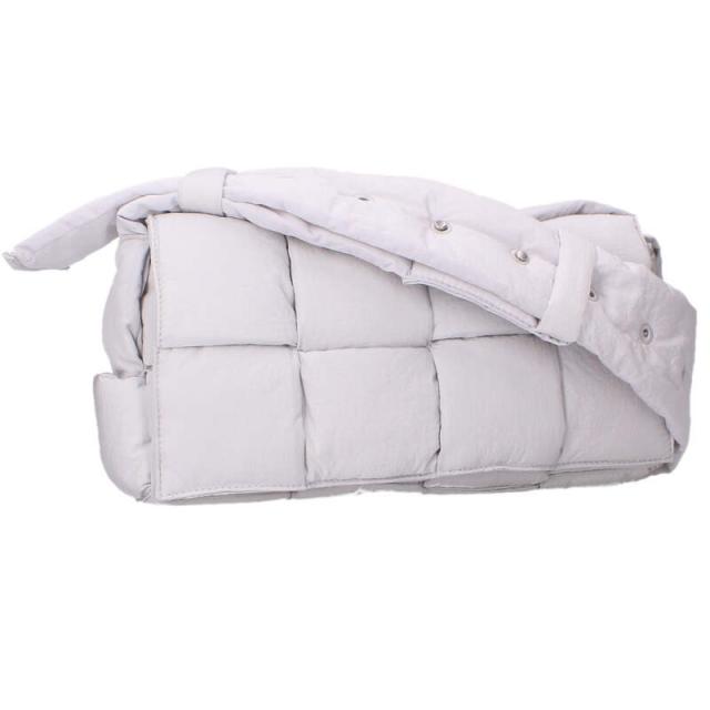 ボッテガヴェネタ   CASSETTE カセット パデッドナイロンショルダーバッグ 中古 BS99