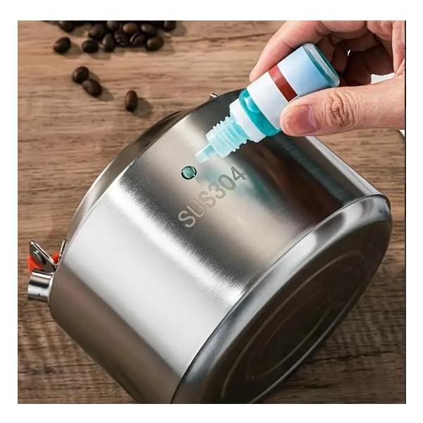 キャンプやピクニック用のポータブル折りたたみ式ティー＆コーヒー