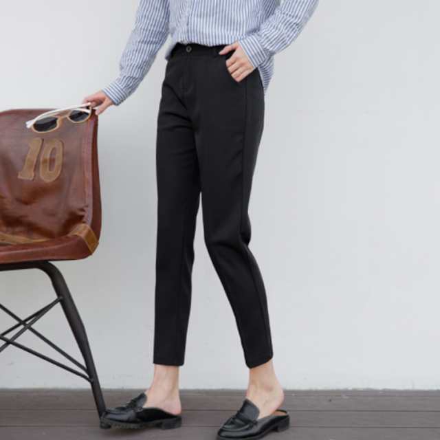 《》綿混のスーツ生地が上品に見える。テーパードパンツ スラックスパンツ アンクルパンツ テーパード スラックス ボトムス 通勤 オフィス クロップド丈 カジュアル キレイめ シンプル 無地 美脚 春夏送料無料