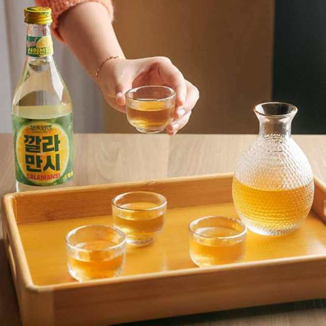 おしゃれ おちょこセット お猪口 冷酒器 日本酒 ガラス製 上品 熱燗 6点セット とっくり 冷酒 徳利 ぐい呑み 冷酒グラス 保冷 シンプル おちょこ 高級感 盃 杯 保温 ゴールド 金 プレゼント ギフト 引っ越し お祝い 来客 父の日 結婚祝いの通販は