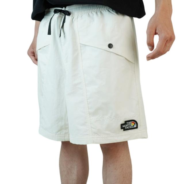 ノースフェイスTHE NORTH FACE メンズ ショーツ USA企画 日本未入荷M OUTLINE SHORTメンズ アウトライン ショート パンツGARDENIA WHITE（ガーデニアホワイト）ズボン 半ズボン ハーフパンツ ハーパン ロゴ アウトドア キャンプ ストリート