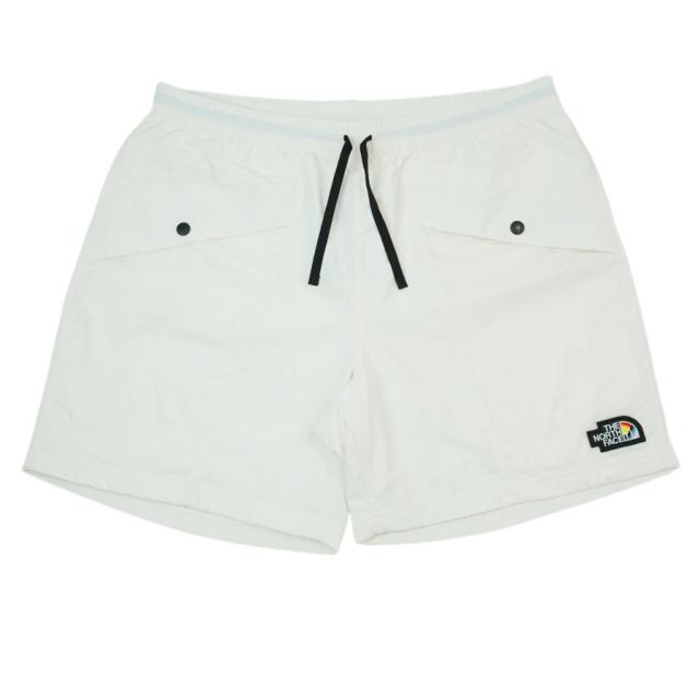 ノースフェイスTHE NORTH FACE メンズ ショーツ USA企画 日本未入荷M OUTLINE SHORTメンズ アウトライン ショート パンツGARDENIA WHITE（ガーデニアホワイト）ズボン 半ズボン ハーフパンツ ハーパン ロゴ アウトドア キャンプ ストリート