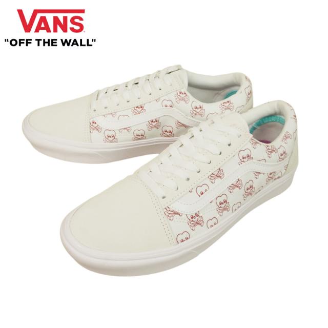 バンズ VANS ヴァンズスニーカー オールドスクールCOMFYCUSH OLD SKOOL 箱無しコンフィクッシュ (COLDHEARTED)TRUEWHITEホワイト スカル ドクロ ハート スケルトンメンズ レディース スニーカー 靴 スケボー sk8 ストリート ローカット