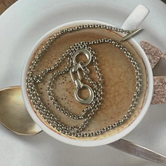 片耳②here's TOBARI ZOÉ PIERCE 即完 heres TOBARI ZO? NECKLACE