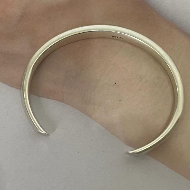 OX JEWELRy Silver Curve Bangle MB OX JEWELRY Silver Curve