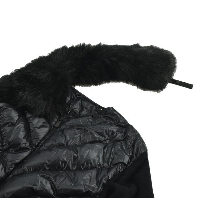 MONCLER CLUNY ブラック ダウンジャケット ファー付き MMさん MONCLER CLUNY ブラック ダウンジャケット ファー付き MMさん