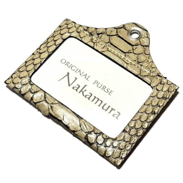 ID カードホルダー 両面クリア窓 伸縮リール ストラップ付 横型 パイソン マダム ID カードホルダー 両面クリア窓 伸縮リール ストラップ付 横型