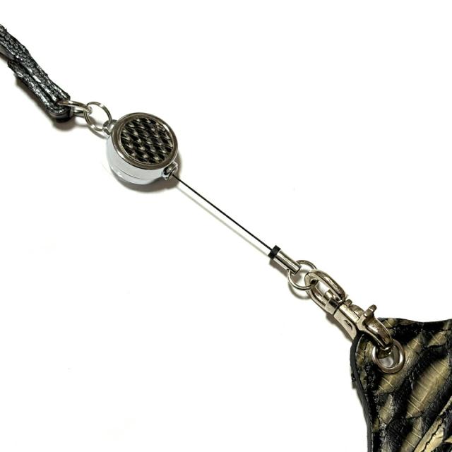 ID カードホルダー 両面クリア窓 伸縮リール ストラップ付 横型