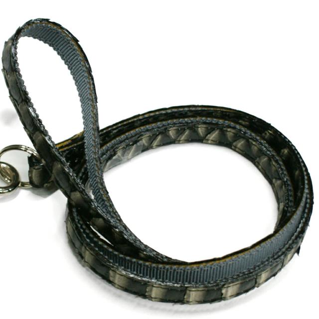 ID カードホルダー 両面クリア窓 伸縮リール ストラップ付 横型