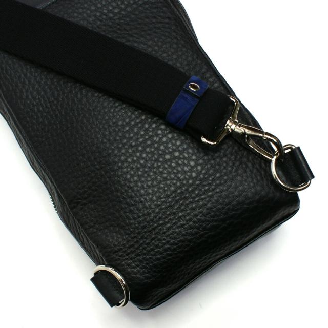 ボディバッグ メンズ レザー ショルダーバッグ 斜めがけ / 縦型 大容量