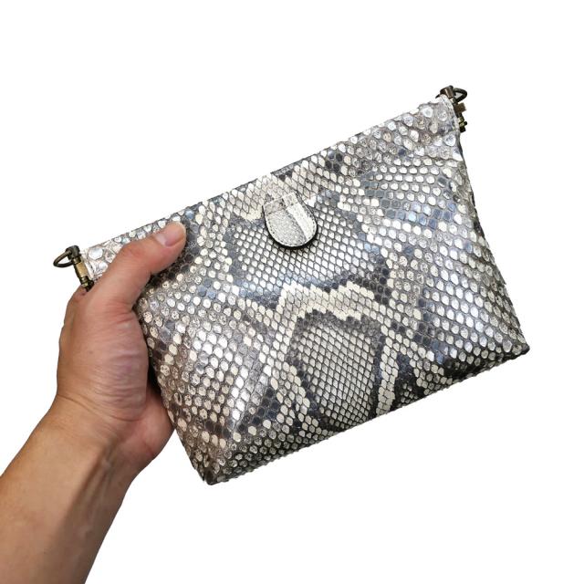 バネ口金240 2WAY レザーポーチ バッグ 小物入れ モラレスパイソン 蛇