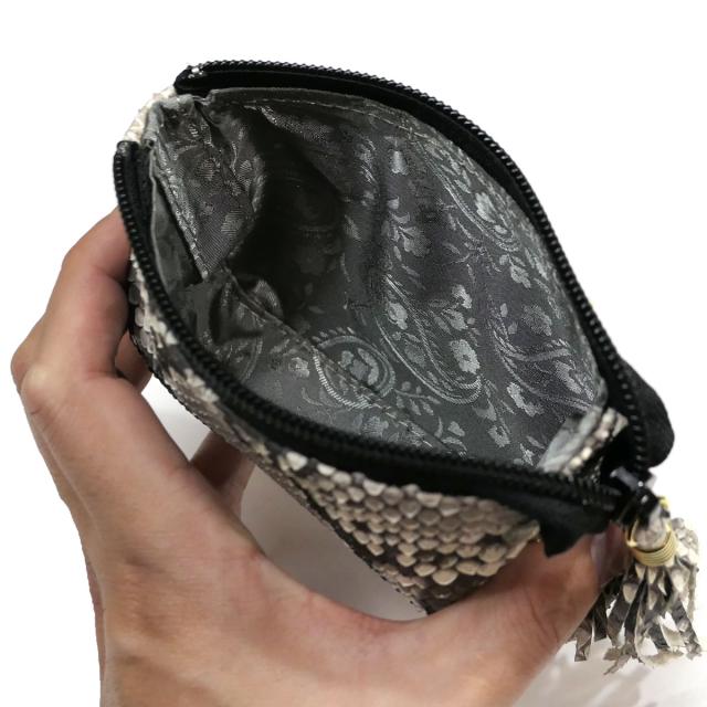 パイソン マット 本革 ポーチ ファスナー 通しマチ タッセル付き 化粧