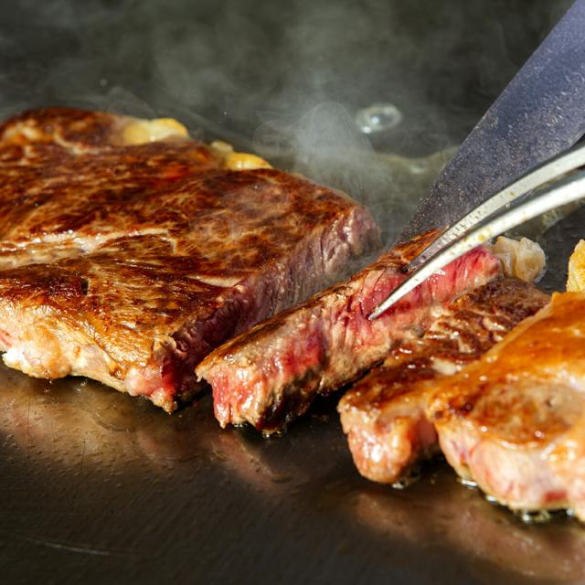 飛騨牛 ステーキ食べ比べ イチボ &amp; 国産牛（or 黒毛和牛）牛ヒレ フィレ 200g~ （1枚 100g） 国産 牛肉 和牛 黒毛和牛 内祝い 誕生日 ギフト プレゼント お取り寄せ 御祝い グルメ お返し 贈り物 冷凍 お肉 産地直送_2