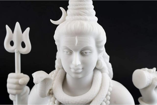 即納！蓮のポーズで瞑想する、シヴァ神彫像 - 悪、無知、死を破壊するヒンズー教の神 (輸入品