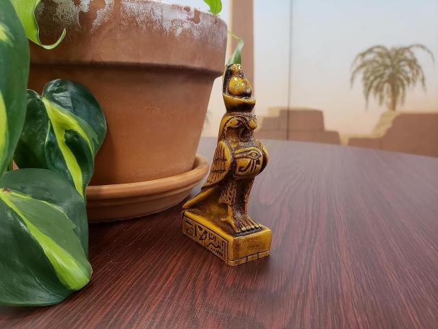 貴重★古代エジプト★ホルス神★大理石★彫刻★アンティーク 古代エジプト神 ホルス神 彫像 アンティーク ゴールド ミニ 高さ 約9.5