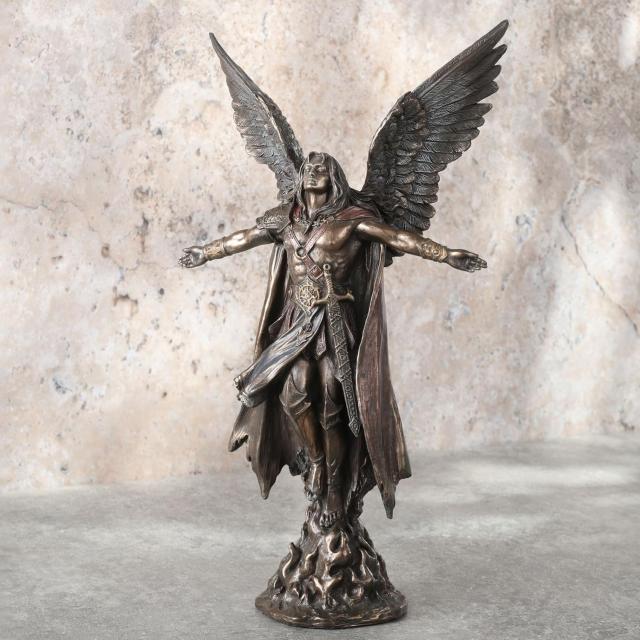 上昇する聖天使 ミカエル彫刻 彫像 マイケル 守護天使 高さ約28ｃｍ/ カトリック教会 聖霊 福音 洗礼 十字架 記念プレゼント贈り物（輸入品_4