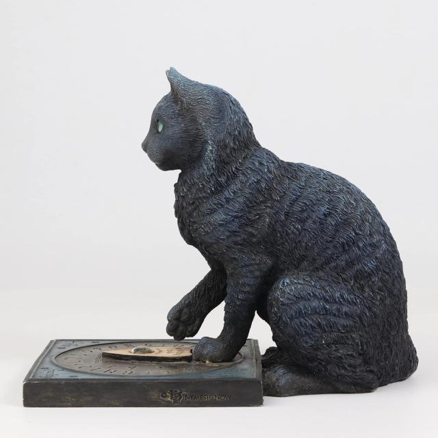 精霊板の前に座って「主の声」を待っている神秘的な黒猫彫像ねこ置物彫刻キャットフィギュア置物輸入品_3