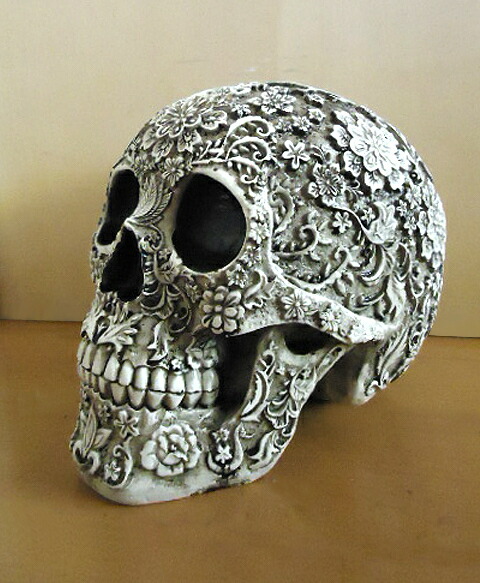 メキシコ アステカ文明 花の彫刻が施された頭蓋骨 死者の日 ホーム装飾 彫刻 彫像/ リメンバーミー サンタ・ムエルテ 死者の日 （輸入品）_3