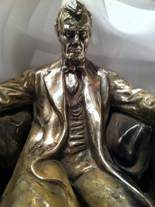 エイブラハム・リンカーン ワシントンDC記念堂 彫像 アメリカ 大統領 政治家/ 南北戦争 ゲティスバーグ演説 プレゼント 記念品[輸入品