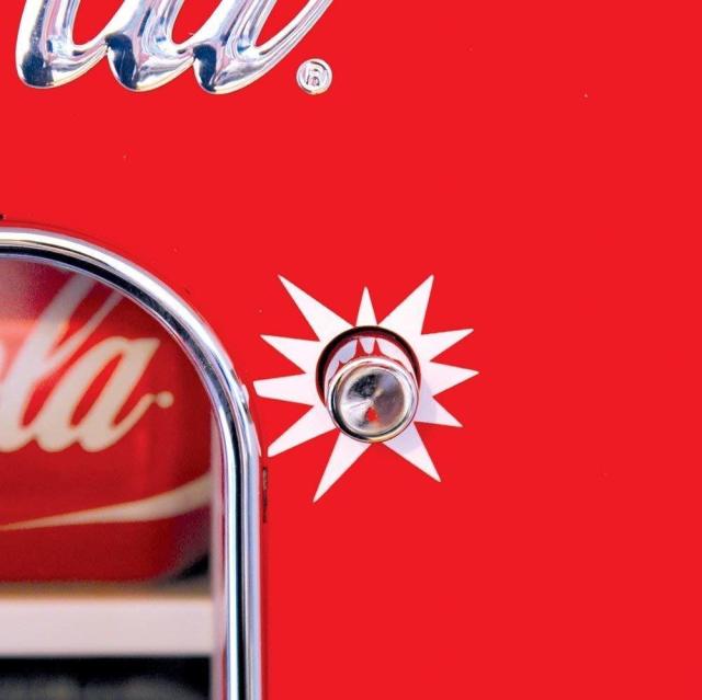 COCA-COLA コカ・コーラ レトロ調 コカコーラ 自動販売機型冷蔵庫 レトロベンディングマシーン CVF18-G 10缶収納型 Vending Fridg[輸入品]_5